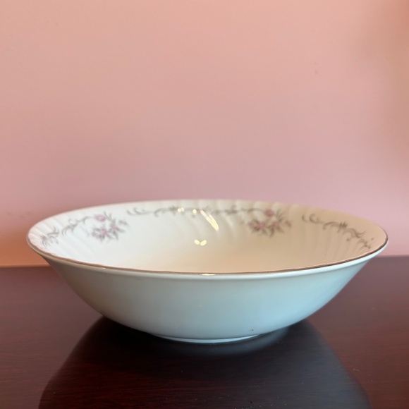 Gold Standard Porcelain Round Vegetable Bowl Set of 2 - Picture 5 of 6